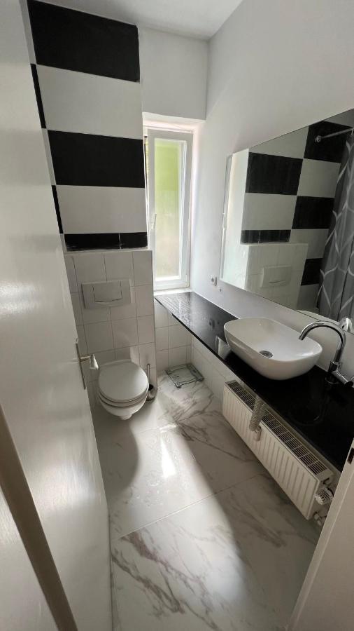 Cozy And Modern 1 Bedroom 3 Room Apartment Wiesbaden Kültér fotó